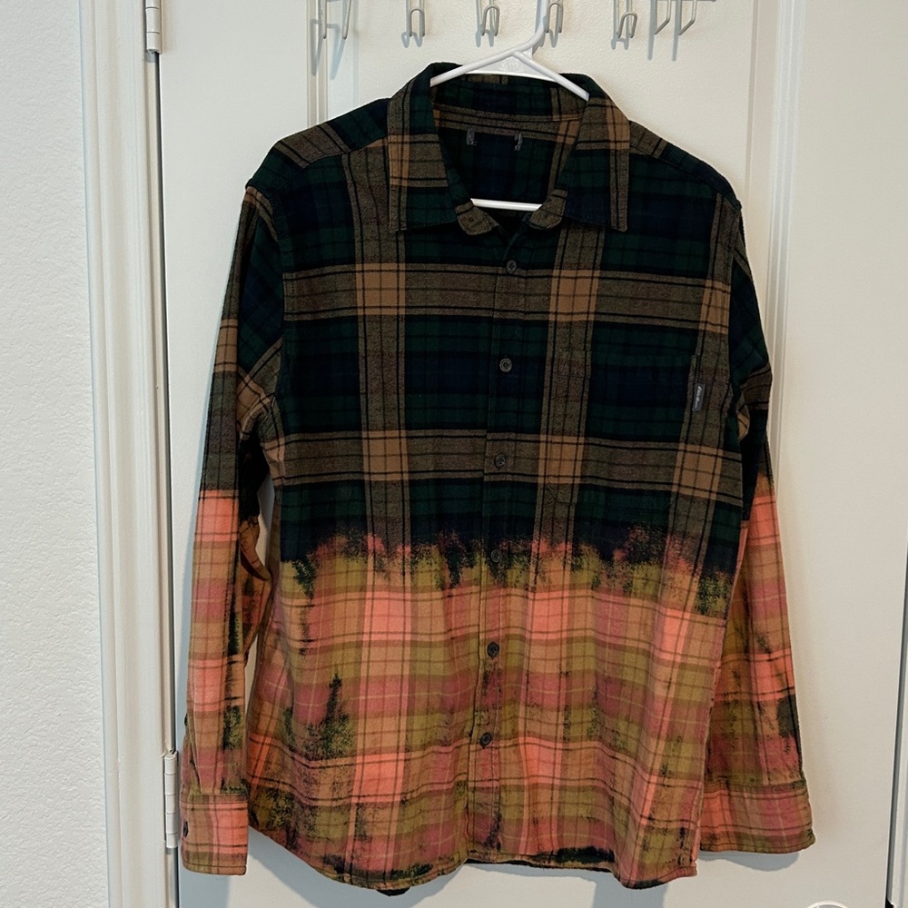 Size Large Eddie bauer men's long sleeve Flannel